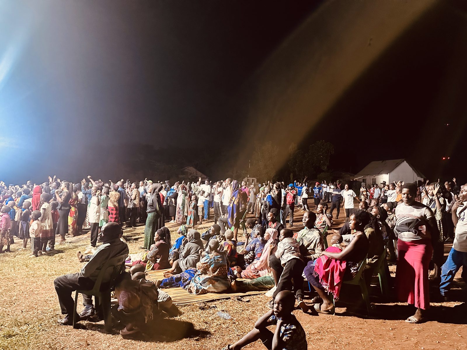Crowds at the Kiboga crusade